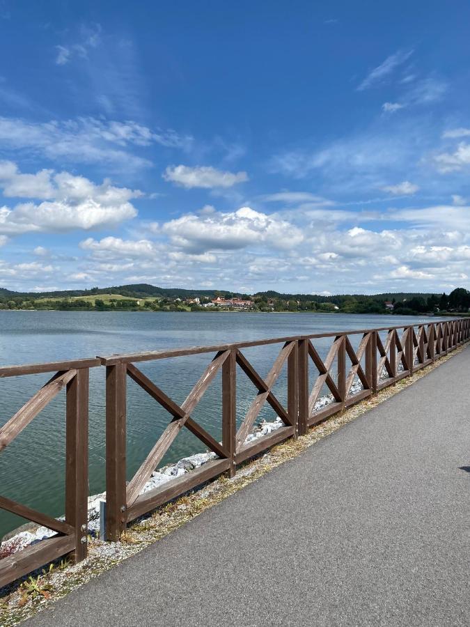 Apartman Na Brehu Lipna Černá v Pošumaví 外观 照片